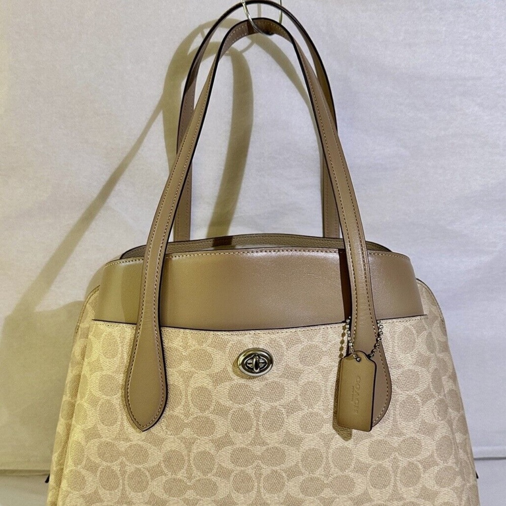 COACH LORA CARRYALL